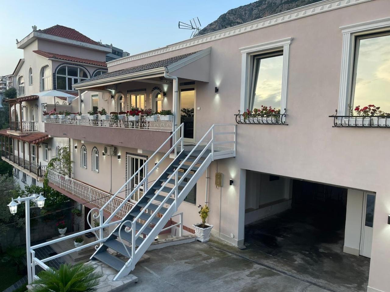 Alesio Guest House Krujë Exterior foto